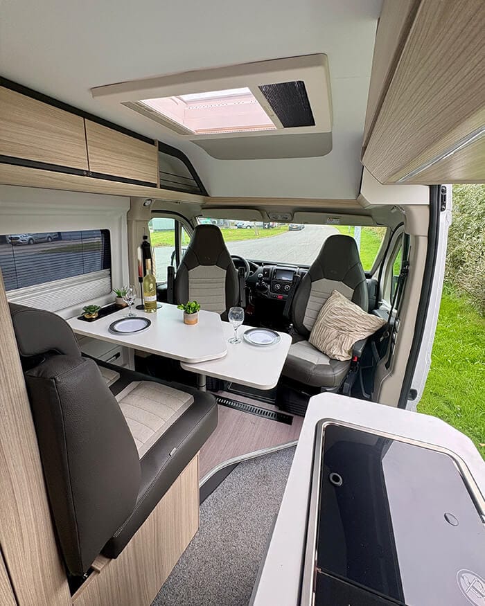 adria twin 2